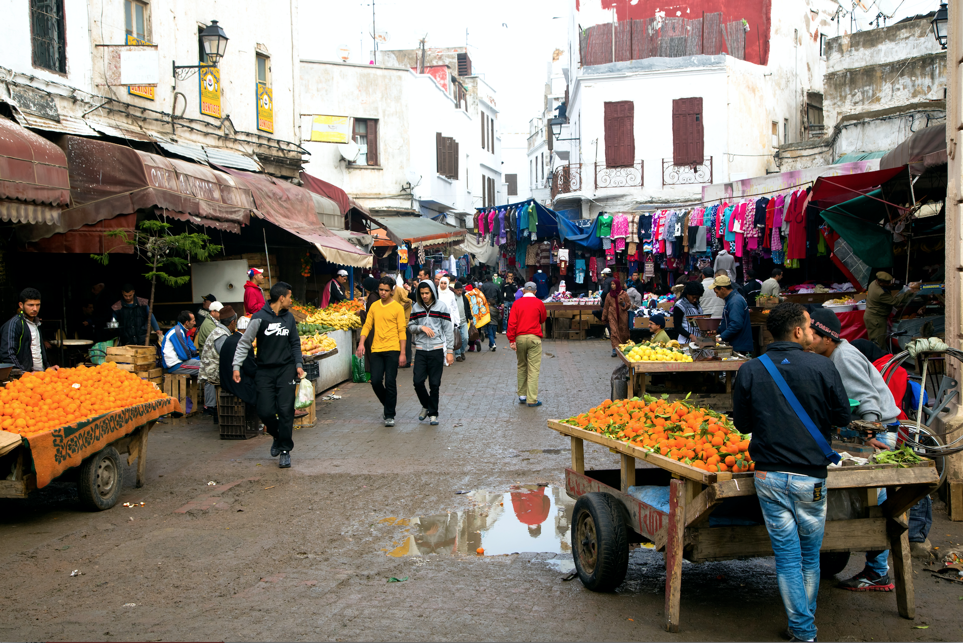 Secteur informel: Une nouvelle approche s’impose pour organiser les marchands ambulants